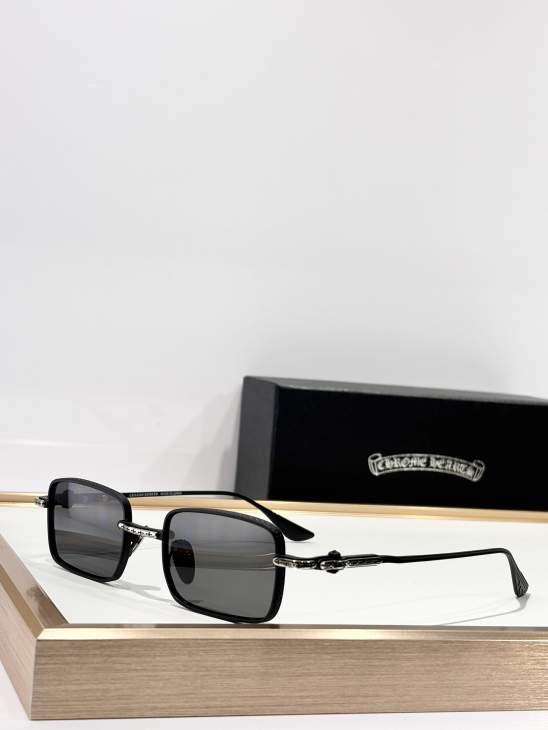 Picture of Chrome Hearts Sunglasses _SKUfw76704441fw